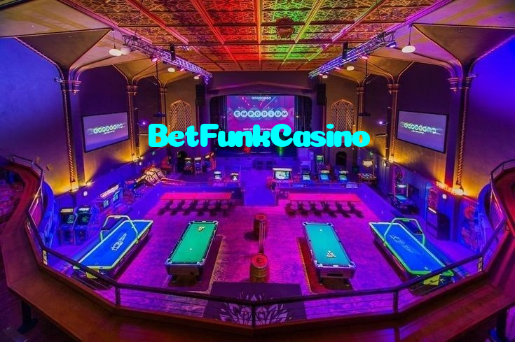 BetFunkCasino casino presented on mobile device in Pakistan with slots and live games